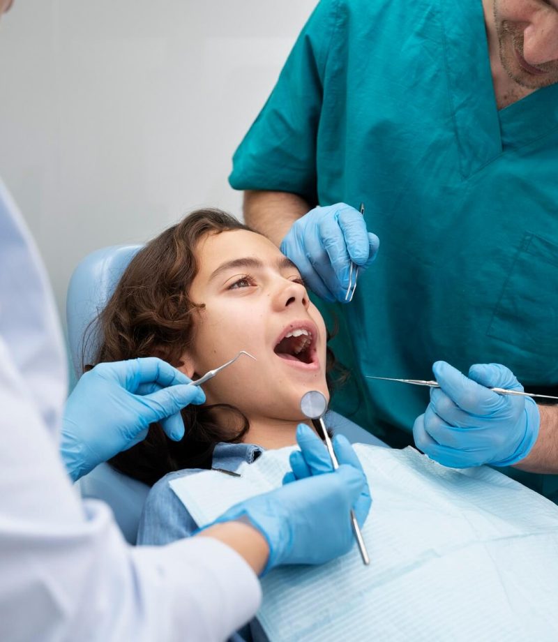 close-up-boy-dentist (1)